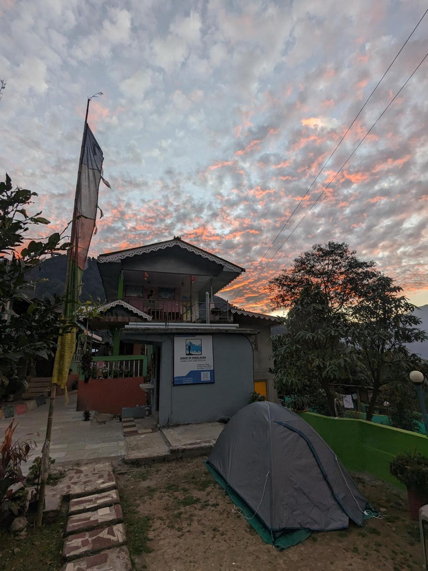Hostel Wake In Himalayas Pelling Exterior foto
