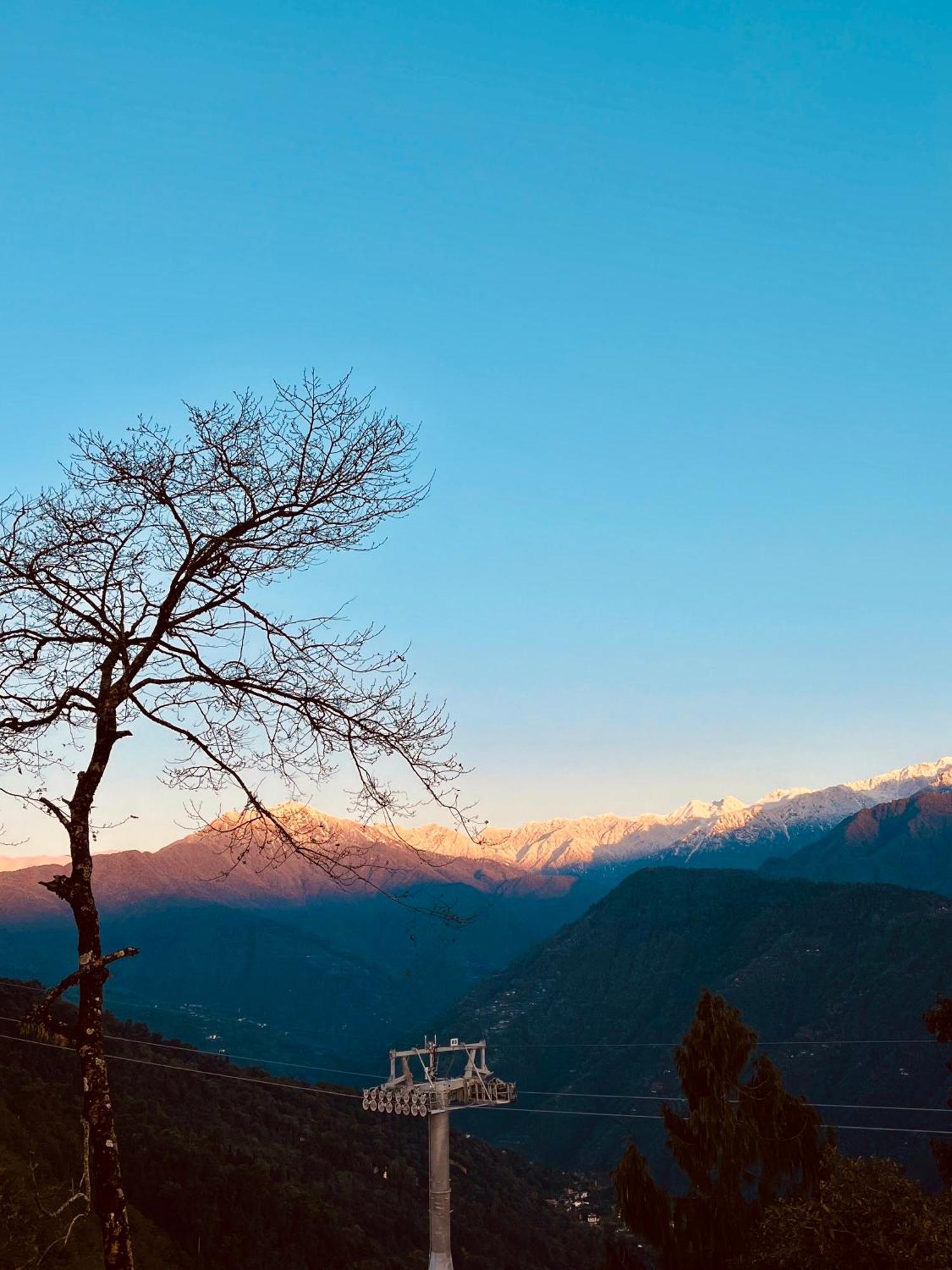 Hostel Wake In Himalayas Pelling Exterior foto