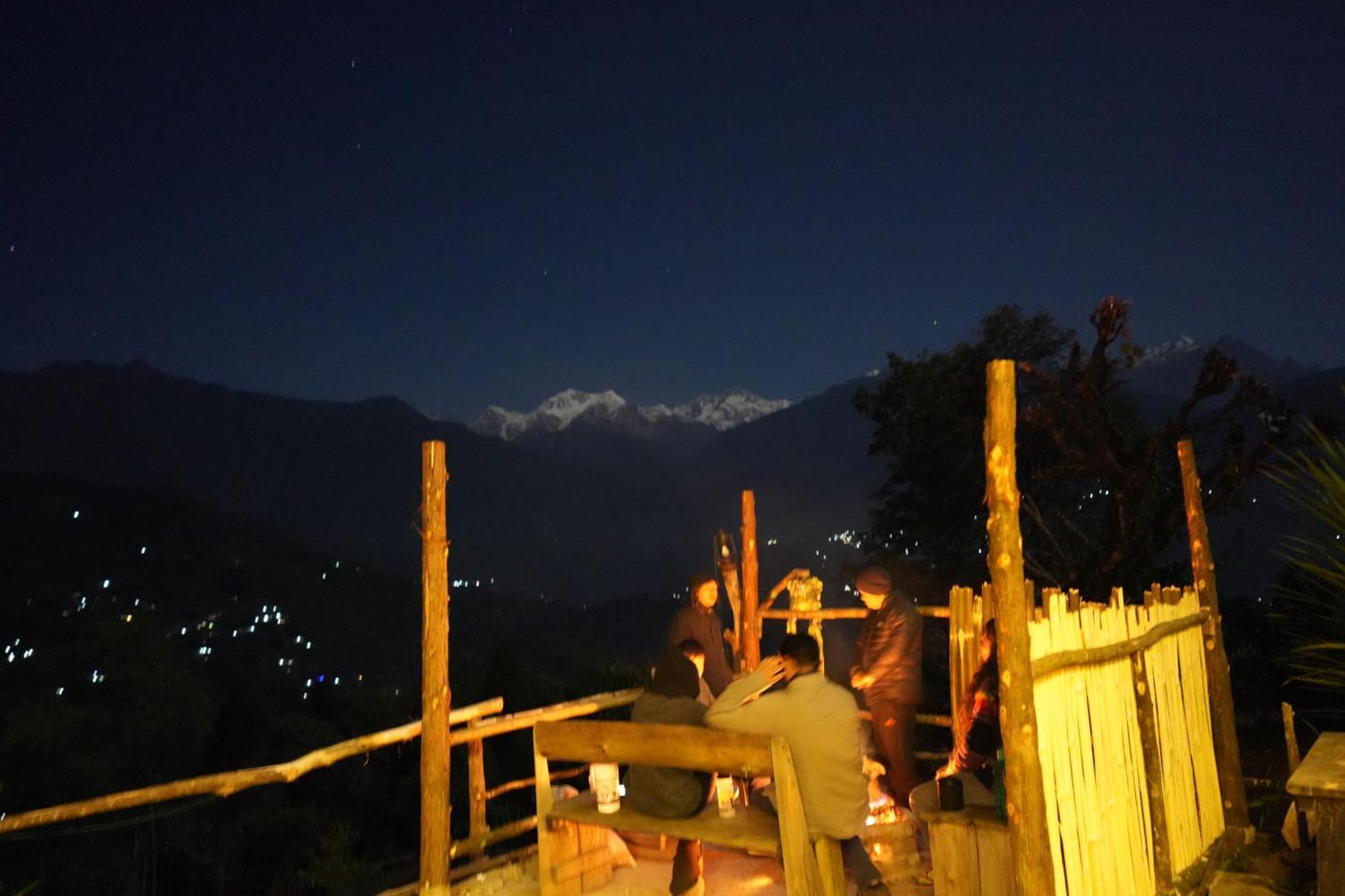 Hostel Wake In Himalayas Pelling Exterior foto