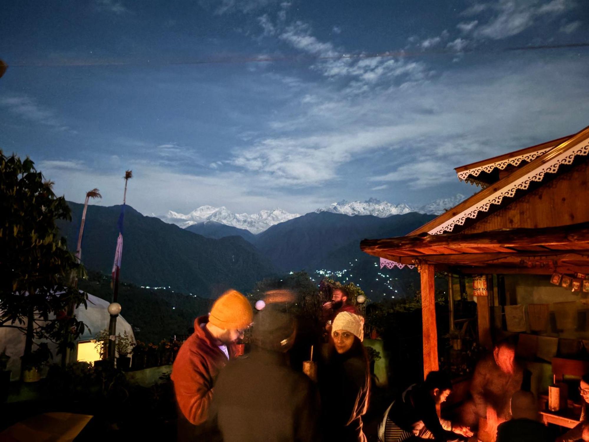 Hostel Wake In Himalayas Pelling Exterior foto